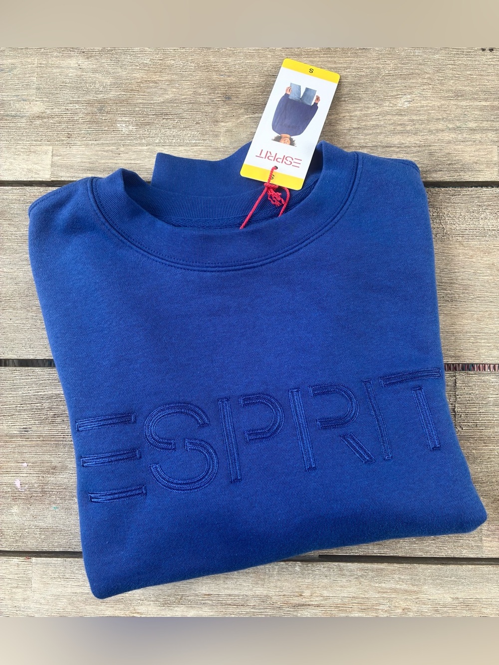 ESPRIT Viral Crewneck Sweatshirt NWT